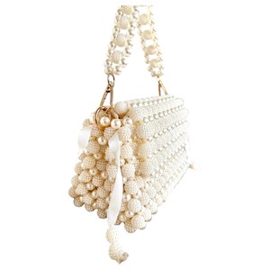 Bolso de mano de lujo hecho a mano con perlas para mujer, bolso de noche personalizable con patrón de concha de cuentas para fiesta de boda o cena - Product Image 1