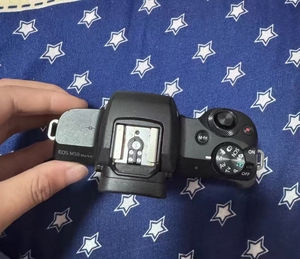 กล้องดิจิตอล <span class=keywords><strong>M50</strong></span>มือสองของแท้ APS-C กล้อง CMOS หน้าจอสัมผัส LCD 24MP - Product Image 4