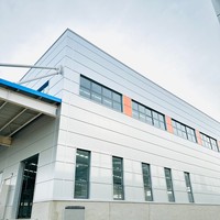 Entrepôt/Atelier à structure métallique : Bâtiment métallique préfabriqué pour usage industriel et agricole, grange agricole