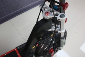 Scooter 15000W 72V avec siège, autonomie de 160 km, double moteur, puissance élevée de 10000W, moteur de 15000W offrant une vitesse et des performances explosives - Product Image 6