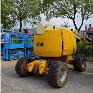 2011 בשימוש jlg 450aj המפרק בום להרים, פלטפורמת גובה 13.72 מ ', קיבולת פלטפורמה 249.48 ק "ג - Product Image 2