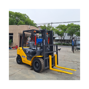 Buen estado Original Japón Komatsu FD30 Carretilla elevadora diesel usada 3 toneladas Usado Komatsu FD30 Carretilla elevadora diesel para la venta - Product Image 1