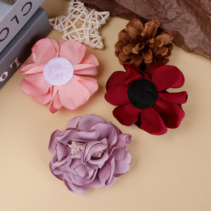 Fleur artificielle de camélia en tissu, accessoires pour cheveux faits à la main, décoration de mariage, automne 2025, origine Jinhua - Product Image 3
