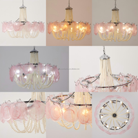 Vente chaude Lustres en verre décoratifs de luxe de Murano rose avec perles pour Villa Salon Chambre Lustres en verre modernes