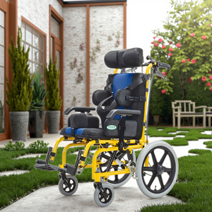 Silla de Ruedas Plegable Manual Ligera de Aleación de Aluminio de Alta Calidad GRACE MEDY LYAL-MKNT-1, Certificación CE, 1 Año de Garantía, Hidráulica - Product Image 4