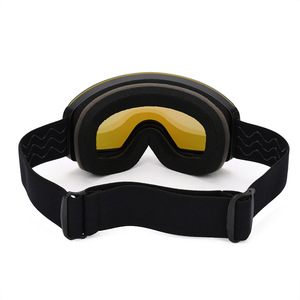 Gafas de Esquí para Niños con Lentes Magnéticas Intercambiables de Material PC para Uso en Exteriores - Product Image 5