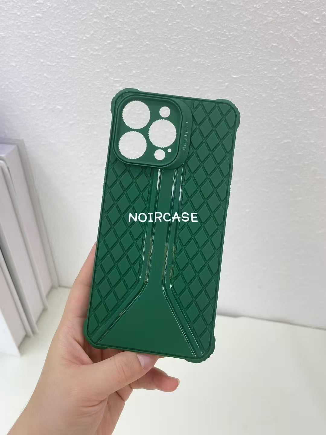 สีเขียว