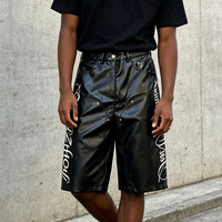 Shorts cargo en cuir PU personnalisés, coupe ample, longueur genou, style streetwear, brodés, avec fermeture boutonnée pour homme