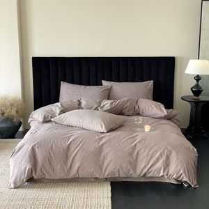 Gran oferta de lujo 100% algodón moderno planta textil hogar cálido Color sólido juego de cama Jacquard agradable a la piel Kit de cuatro piezas - Product Image 1