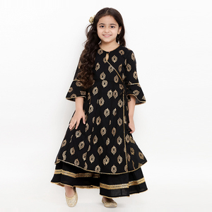 Nouveautés : Vêtements traditionnels pour enfants d'Inde, vêtements pour filles en ligne, Kurta rayé noir élégant avec palazzos - Product Image 1