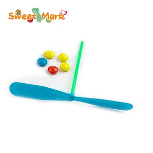 Juguetes Voladores Espaciales de Fábrica Directa con Caramelos de Frutas para Viajar - Product Image 5