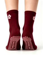 Chaussettes de yoga en coton pour femmes, antidérapantes, de qualité supérieure, à rayures, rouge vin avec fleur brodée rose