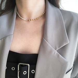 Bijoux de luxe en acier inoxydable, plaqué or Pvd, collier délicat et minimaliste, demi-perle, demi-perle - Product Image 4