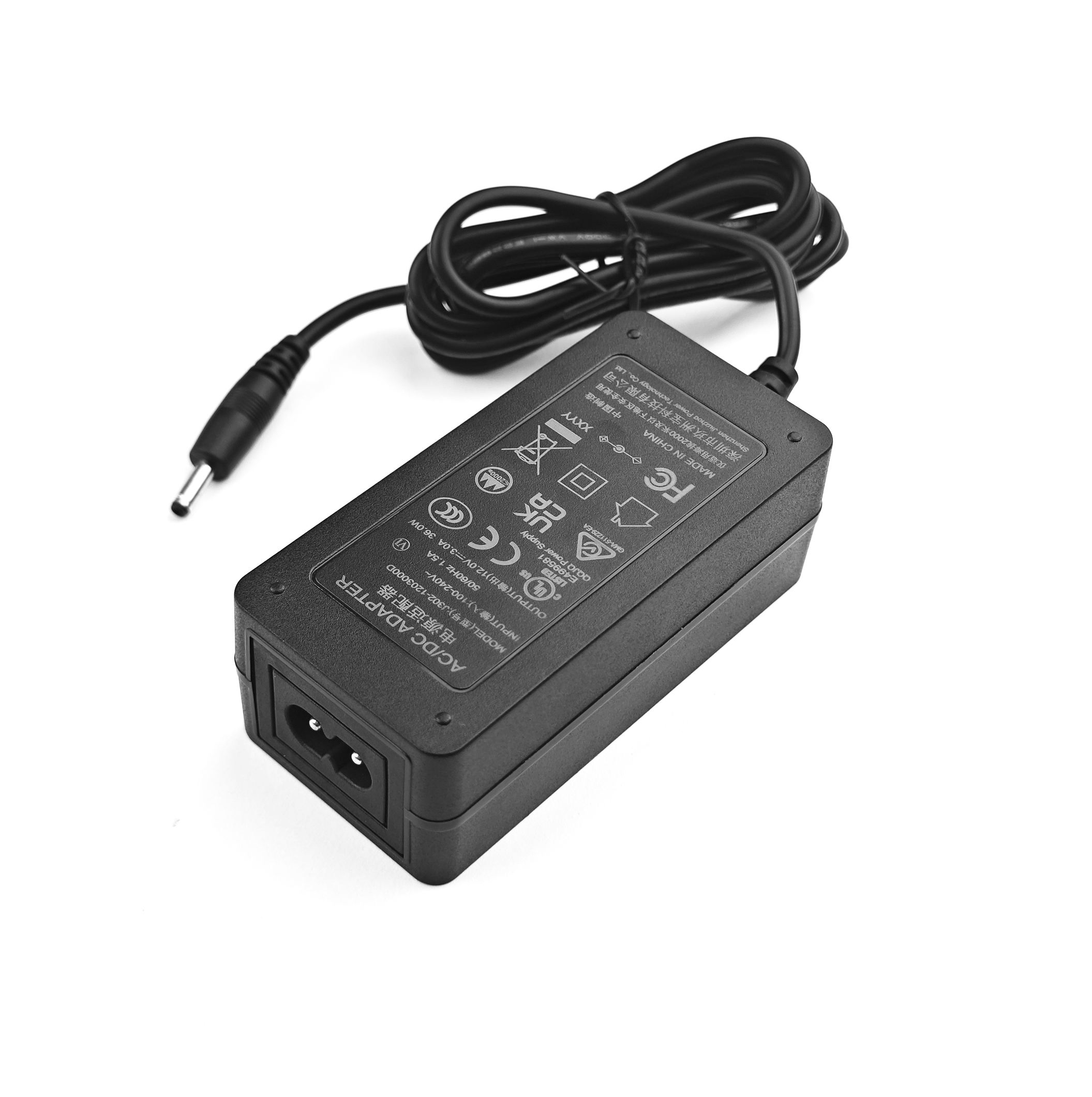 Adaptador de escritorio de 12V 2A