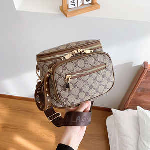 Bolso de Hombro Elegante Estilo Dama. Está hecho de material PU con patrón geométrico. Adecuado para uso diario.615 - Product Image 6