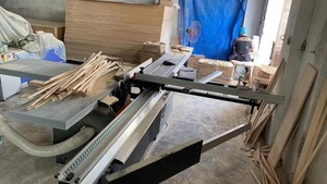 <span class=keywords><strong>Machine</strong></span> à scie à table coulissante avec remise favorable Scie à table pour le travail du <span class=keywords><strong>bois</strong></span> Scie à panneau à bras radial Machines à couper le <span class=keywords><strong>bois</strong></span> - Product Image 6
