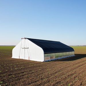 Invernadero de Privación de Luz Serie Pro 30 x 40 con Cubierta de Doble Capa, Lona Opaca de 6 Mil y Película Transparente, con Sistema de Enrollado Manual para Clima Frío - Product Image 2