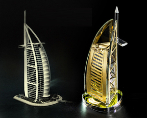 Maqueta de Cristal del Hotel De La Tour Arabia con Lámina de Oro de 24K, Arquitectura Islámica Famosa, para Regalos de Recuerdo - Product Image 2