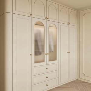 Armoire française vintage de haute qualité en bois massif avec portes en verre - Product Image 1