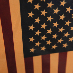 Nhà Cung Cấp Cờ 100% Polyester Tùy Chỉnh 4 ''X 6'' Người Hâm Mộ Bàn Tay Nhỏ Cờ Mỹ In Cờ Mỹ Với Cột Gỗ - Product Image 4