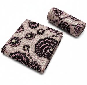 Nouveau Tissu Imperméable Enduit de Cire Effet Pierre Cristalline, Tissu Africain Imprimé Coton, Idéal pour les Vêtements de Gamme Moyenne à Haute - Product Image 2