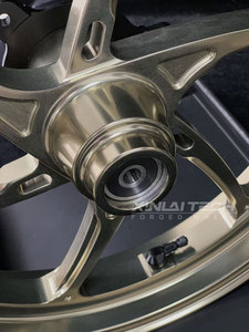 Cerchi Sportivi Forgiati Monoblocco BJXL Performance da <span class=keywords><strong>17</strong></span> Pollici a 5 Razze Rinforzati per Ducati Diavel Triumph Rocket <span class=keywords><strong>3</strong></span> - Product Image 4