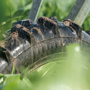 Pneu numérique haute performance en acier 14.9-24 1225 pour systèmes d'irrigation agricole à pivot central - Product Image 1