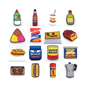 Breloques de chaussures populaires inspirées des aliments : Pizza, Hamburger, Personnages – Clips décoratifs en PVC pour chaussures - Product Image 1
