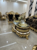 Meubles de salon classiques pour hôtel de luxe, villa personnalisée, ensemble de canapés 6-7 places avec table basse