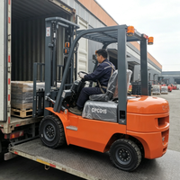 Chariot élévateur à contrepoids diesel de 1,5 tonne pour la manutention de palettes en entrepôt