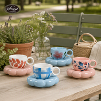 Ensemble de tasses à café en céramique peintes à la main SWT Nordic, style Ins, soucoupe à pétales bouffants, tasse à thé, cadeau mignon pour la maison, le bureau ou le café