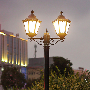 Lampadaire de jardin extérieur en fer, LED blanc chaud, abat-jour en verre, IP66, AC 220V, garantie 10 ans, alimenté par énergie solaire, détecteur de mouvement, intensité variable - Product Image 2