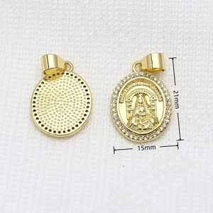 CZ9417 Colgante Religioso Ovalado Chapado en Oro de 18k con Circonitas, Medallón con Retrato de Nuestra Señora de Coromoto, Virgen María/Ángel/San, Amuletos - Product Image 5