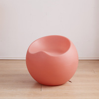 Chaise de loisirs et tabouret de table basse en plastique rouge élégant en forme de pomme pour enfants, pour salon, extérieur et hôtel