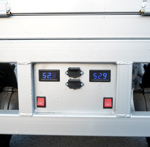 รถขนส่งอุตสาหกรรมพร้อมแบตเตอรี่ดีไซน์แบบโมดูลาร์วิศวกรรม4X4ขนส่งแบบ DP - Product Image 5