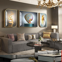 Triptyque mural décoratif de luxe moderne et minimaliste pour projets hôteliers, impression sur toile aquarelle