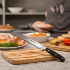 Coltello classico per alimenti surgelati con lama seghettata da 10 pollici per tagliare carne e pane - Product Image 3