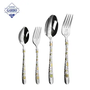 Bán buôn thiết kế mới vàng khắc thép không gỉ 410 Flatware Fancy Laser hoa bảng dao kéo cho nhà hàng bên