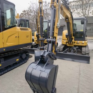 Mini-excavatrice sur chenilles CE EPA 4 et 5 tonnes, modèle Koop, avec moteur et accessoires en option – Meilleures ventes - Product Image 5