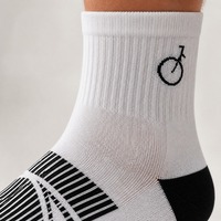 Chaussettes de cyclisme personnalisées respirantes et rembourrées, chaussettes de sport OEM ODM en gros pour le cyclisme sur route, le VTT, hommes et femmes