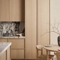 Nouvelles armoires de cuisine sur mesure Senger de style épuré avec comptoir et crédence en marbre Calacatta Viola pour villa et maison