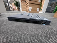 QFX5120-32C-AFI sakelar jaringan Juniper termasuk lisensi Fitur Premium Series Edge QFX