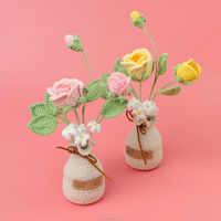 Décoration d'intérieur, cadeau pour la fête des mères, vase à roses en crochet fait main, arrangement de fleurs en fil, fleur artificielle