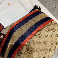 Sac à main de luxe de créateur, imprimés géométriques rétro pour femmes, style sac à dos à bandoulière unique, doublure en polyester