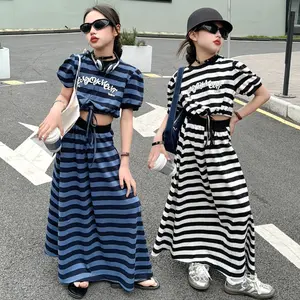 Girls' fashion suit spring summer 2024 new korean loose short sleeve t-shirt top striped skirt two-piece set