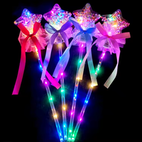 Baguette Magique LED Lumineuse Colorée en Forme d'Étoile et de Cœur pour Enfants, Jouet en Plastique Fluorescent, Baguette Magique d'Amour pour Concerts à Effet Clignotant