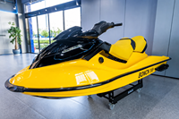 Bateau de plaisance haut de gamme en fibre de verre 1000CC pour moteur 4 temps 50km/h CVT, pratique pour la navigation quotidienne sur la rivière et les excursions