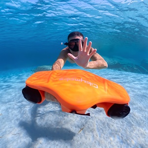 Potente Scooter Subacuático de 600W, Scooter Marino para Adultos y Niños, Explorador Marino a 40m de Profundidad, Scooter Acuático para Buceo en Piscina - Product Image 1
