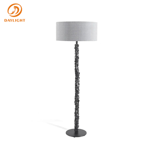 Lampe de table de luxe moderne avec pied en métal empilé et abat-jour en lin naturel/rotin, style Art Déco, lampe de bureau - Product Image 4