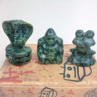 Statue de décoration en pierre spirituelle de quartz naturel sculptée en jade, représentant des animaux (grenouille, escargot, singe, serpent) – Meilleures ventes
